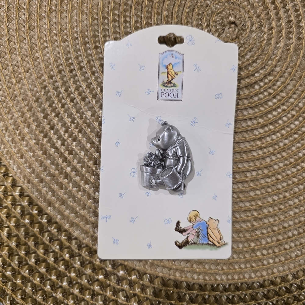 Winnie The Pooh Pewter Pin New